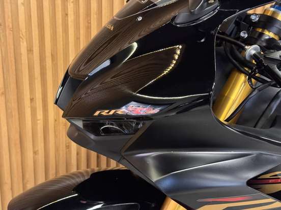 HONDA-CBR 1000RR-R FIREBLADE SP-2022