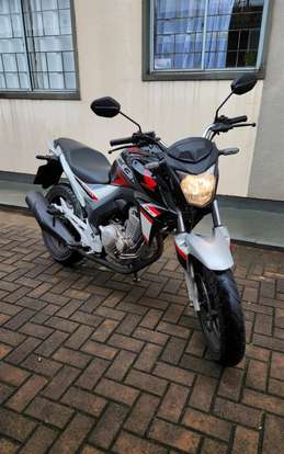 HONDA-CB TWISTER-2016