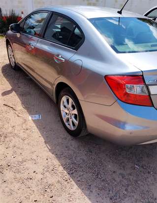HONDA-CIVIC-2012