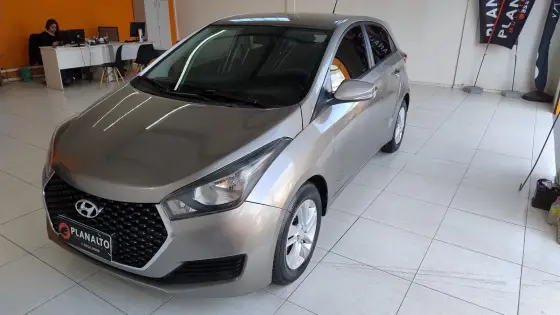 HYUNDAI HB20 1.0 COMFORT 12V FLEX 4P MANUAL