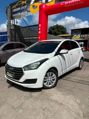 HYUNDAI HB20 1.0 COMFORT PLUS 12V FLEX 4P MANUAL