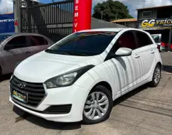 HYUNDAI HB20 1.0 COMFORT PLUS 12V FLEX 4P MANUAL HYUNDAI HB20 1.0 COMFORT PLUS 12V FLEX 4P MANUAL