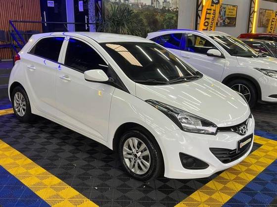 HYUNDAI HB20 1.0 COMFORT 12V FLEX 4P MANUAL