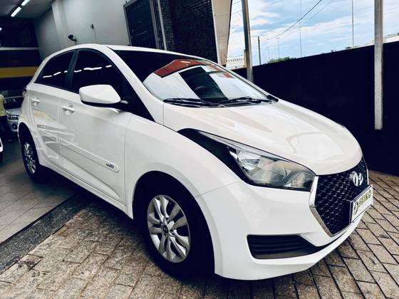 HYUNDAI HB20 1.0 UNIQUE 12V FLEX 4P MANUAL