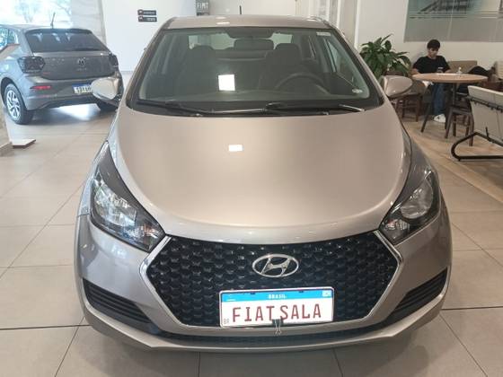 HYUNDAI HB20S 1.6 COMFORT PLUS 16V FLEX 4P AUTOMÁTICO