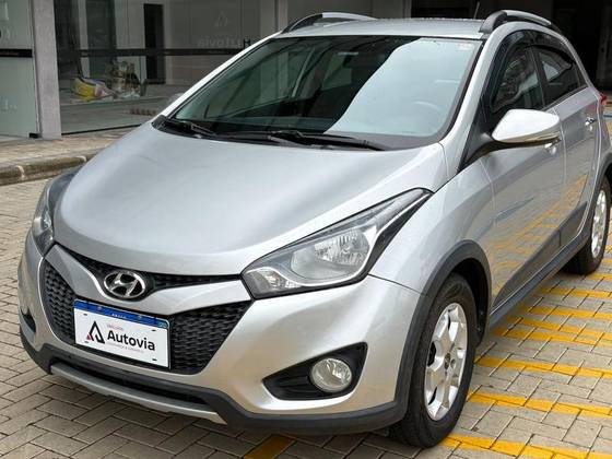 HYUNDAI HB20X 1.6 16V PREMIUM FLEX 4P AUTOMÁTICO