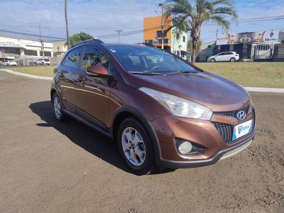 HYUNDAI HB20X 1.6 16V PREMIUM FLEX 4P AUTOMÁTICO