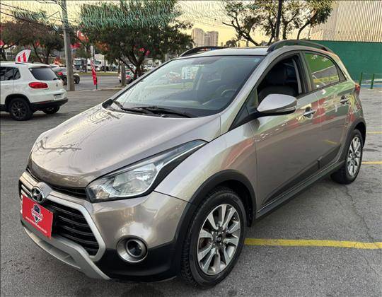 HYUNDAI HB20X 1.6 16V STYLE FLEX 4P AUTOMÁTICO