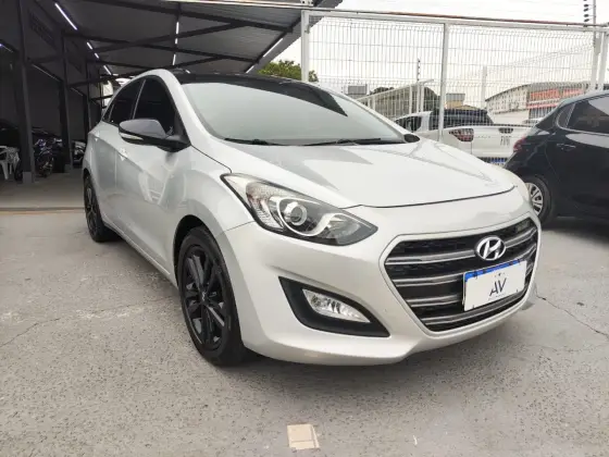 HYUNDAI I30 1.8 MPI 16V GASOLINA 4P AUTOMATICO