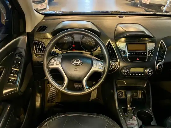 HYUNDAI-IX35-2.0 MPFI GLS 4X2 16V GASOLINA 4P AUTOMÁTICO HYUNDAI-IX35-2011