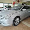 HYUNDAI SONATA 2.4 MPFI I4 16V 182CV GASOLINA 4P AUTOMÁTICO HYUNDAI SONATA 2.4 MPFI I4 16V 182CV GASOLINA 4P AUTOMÁTICO