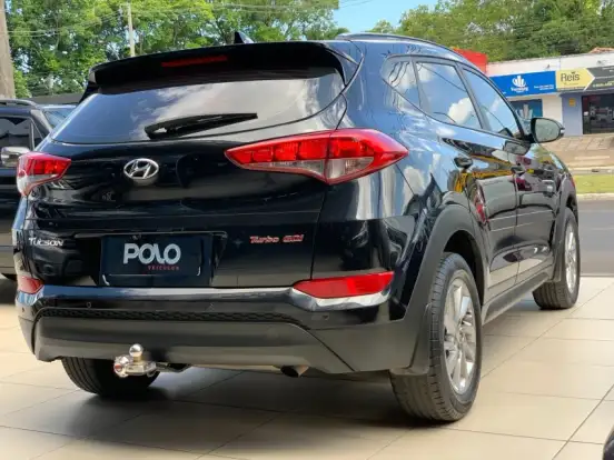 HYUNDAI-TUCSON-2021