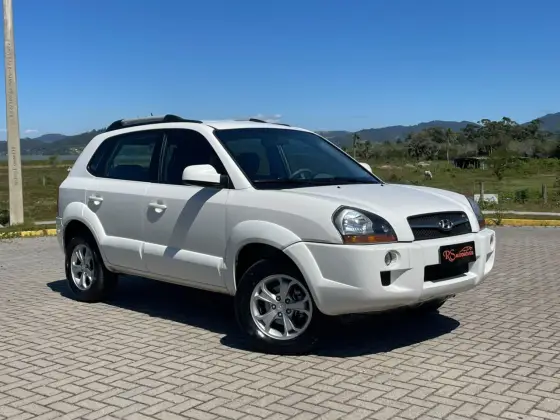HYUNDAI TUCSON 2.0 MPFI GLS 16V 143CV 2WD FLEX 4P AUTOMÁTICO