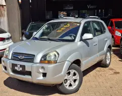 HYUNDAI TUCSON 2.0 MPFI GLS 16V 143CV 2WD FLEX 4P AUTOMÁTICO HYUNDAI TUCSON 2.0 MPFI GLS 16V 143CV 2WD FLEX 4P AUTOMÁTICO