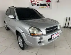 HYUNDAI TUCSON 2.0 MPFI GLS 16V 143CV 2WD FLEX 4P AUTOMÁTICO HYUNDAI TUCSON 2.0 MPFI GLS 16V 143CV 2WD FLEX 4P AUTOMÁTICO
