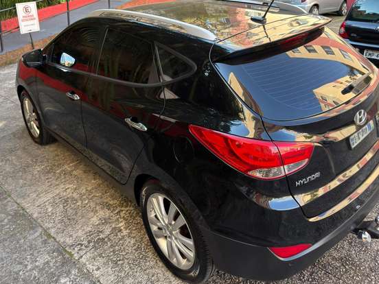 HYUNDAI-IX35-2.0 MPFI GLS 4X2 16V GASOLINA 4P AUTOMÁTICO HYUNDAI-IX35-2011