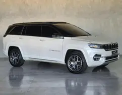 JEEP COMMANDER 2.0 TD380 TURBO DIESEL OVERLAND AT9 JEEP COMMANDER 2.0 TD380 TURBO DIESEL OVERLAND AT9