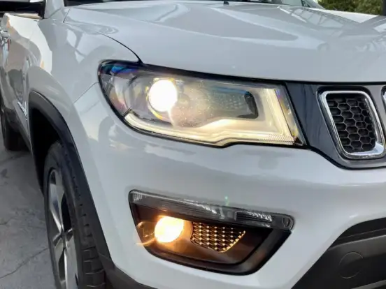 JEEP-COMPASS-2.0 16V DIESEL LONGITUDE 4X4 AUTOMÁTICO JEEP-COMPASS-2018
