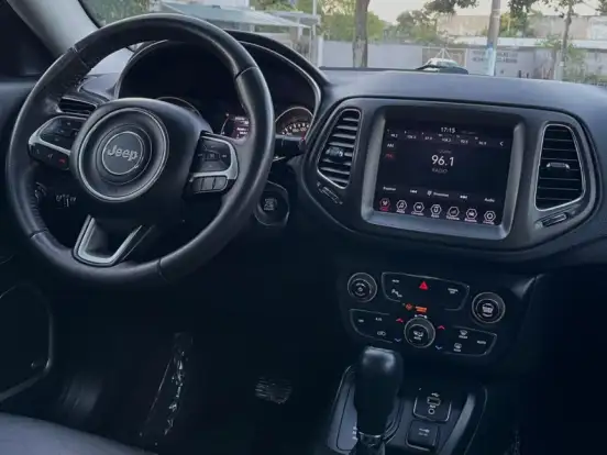 JEEP-COMPASS-2.0 16V DIESEL LONGITUDE 4X4 AUTOMÁTICO JEEP-COMPASS-2018