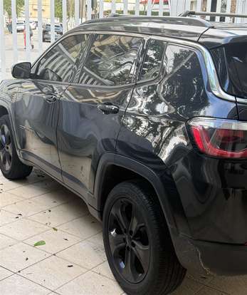 JEEP-COMPASS-2.0 16V DIESEL LONGITUDE 4X4 AUTOMÁTICO JEEP-COMPASS-2017