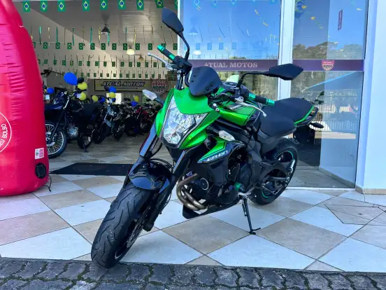 KAWASAKI-ER-6N-2017