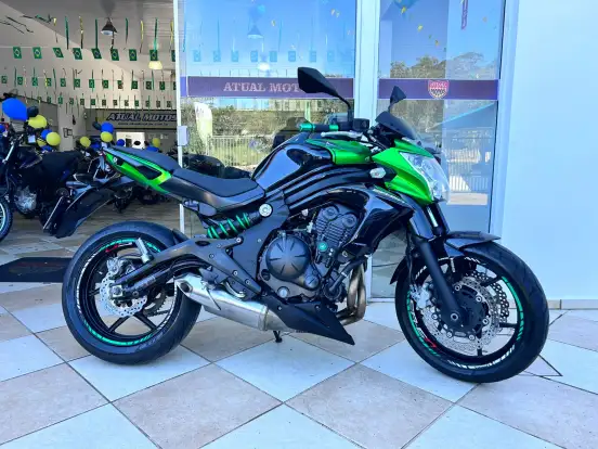 KAWASAKI-ER-6N-2017