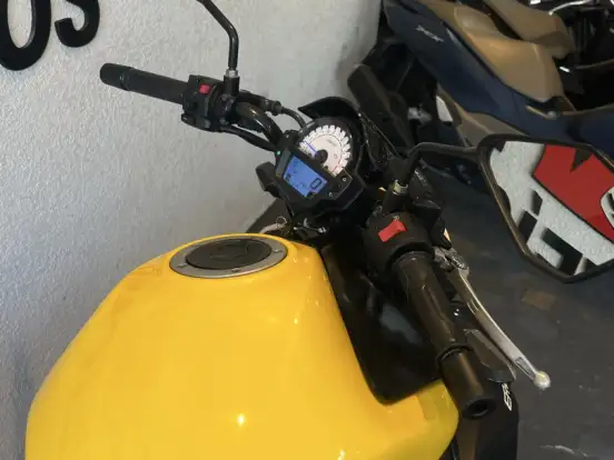 KAWASAKI-ER-6N KAWASAKI-ER-6N-2013