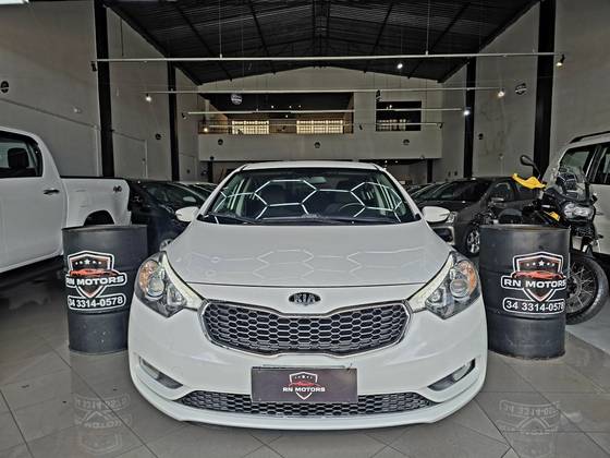 KIA CERATO 1.6 SX 16V FLEX 4P AUTOMÁTICO