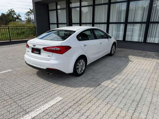 KIA-CERATO-2013