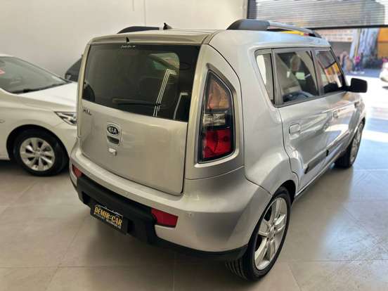 KIA-SOUL-1.6 EX 16V GASOLINA 4P AUTOMÁTICO KIA-SOUL-2010