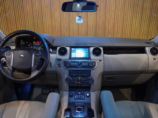 LAND ROVER-DISCOVERY 4-3.0 SE 4X4 V6 24V BI-TURBO DIESEL 4P AUTOMÁTICO LAND ROVER-DISCOVERY 4-2014