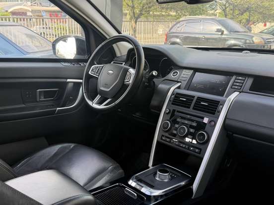 LAND ROVER-DISCOVERY SPORT-2015