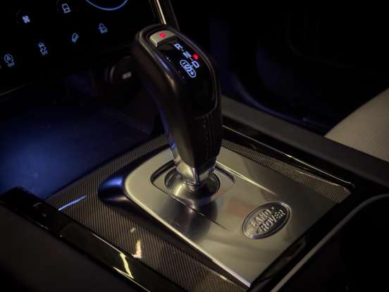 LAND ROVER-DISCOVERY SPORT-2.0 D180 TURBO DIESEL R-DYNAMIC SE AUTOMÁTICO LAND ROVER-DISCOVERY SPORT-2020