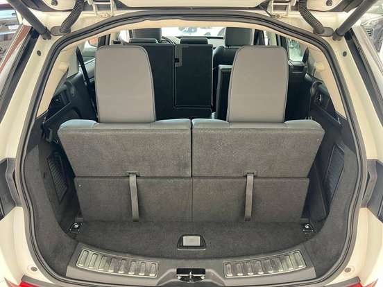LAND ROVER-DISCOVERY SPORT-2019