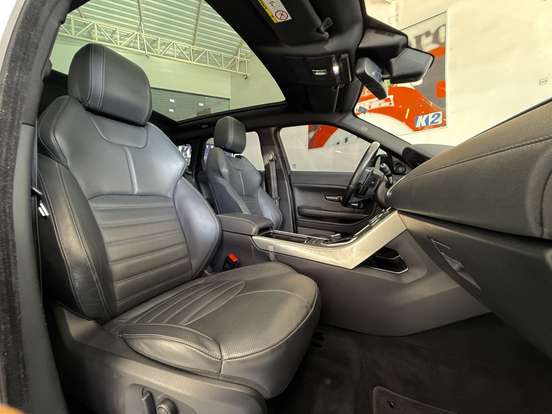 LAND ROVER-RANGE ROVER EVOQUE-2.0 16V SI4 GASOLINA SE DYNAMIC 4WD AUTOMÁTICO LAND ROVER-RANGE ROVER EVOQUE-2017