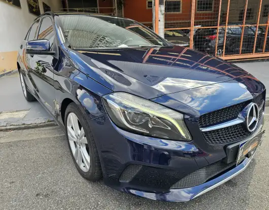 MERCEDES-BENZ-A 200-2017