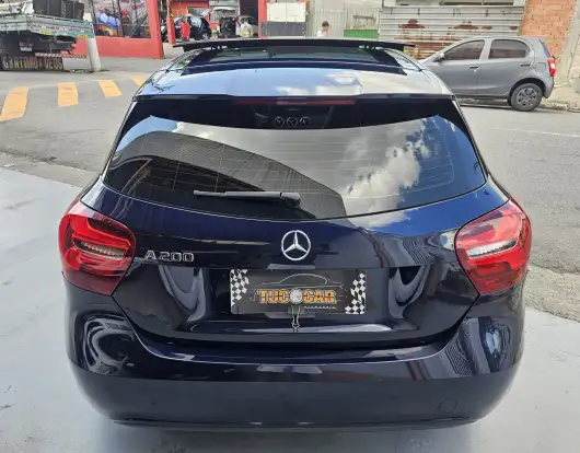 MERCEDES-BENZ-A 200-2017