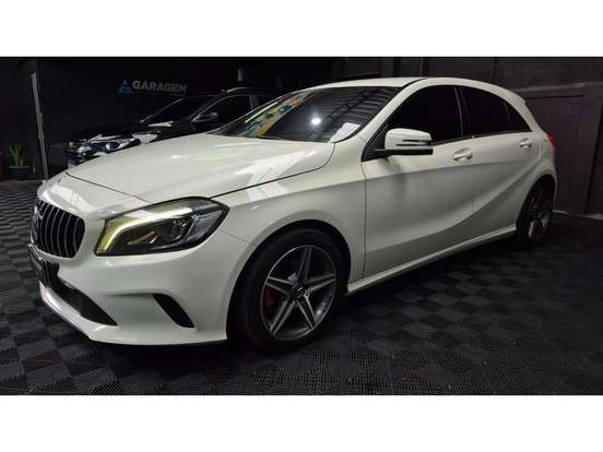 MERCEDES-BENZ-A 200-2016