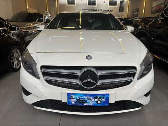 MERCEDES-BENZ-A 200-1.6 TURBO URBAN 16V GASOLINA 4P AUTOMÁTICO MERCEDES-BENZ-A 200-2013