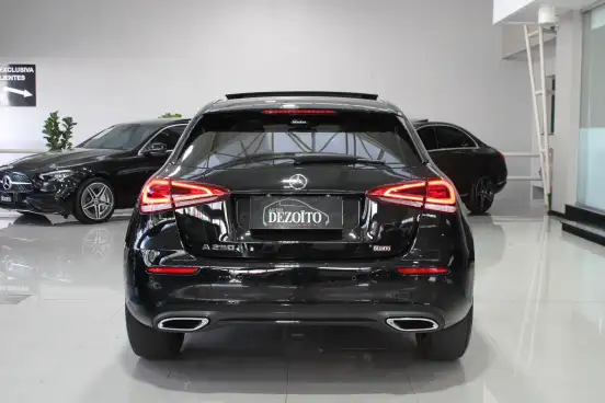 MERCEDES-BENZ-A 250-2019