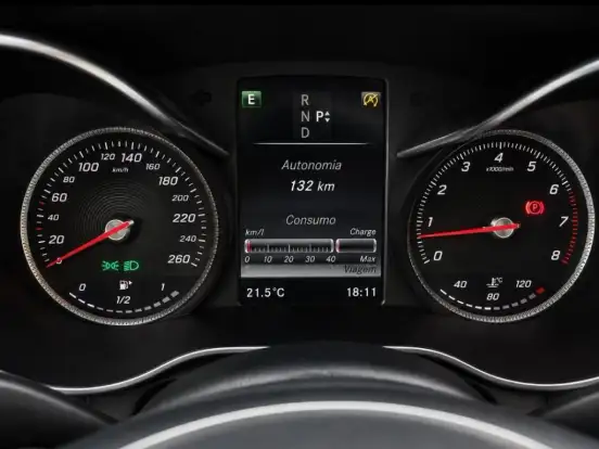 MERCEDES-BENZ-C 180-1.6 CGI 16V TURBO GASOLINA 4P AUTOMÁTICO MERCEDES-BENZ-C 180-2015