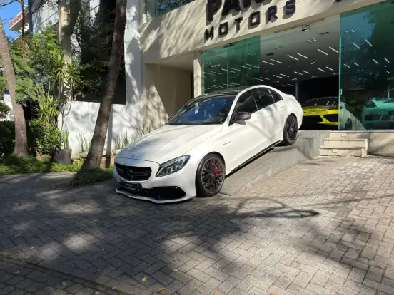 MERCEDES-BENZ-C 63 AMG-4.0 V8 TURBO S GASOLINA SEDAN 4P AUTOMÁTICO MERCEDES-BENZ-C 63 AMG-2015