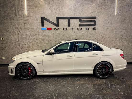 MERCEDES-BENZ-C 63 AMG-6.3 SEDAN V8 GASOLINA 4P AUTOMATICO MERCEDES-BENZ-C 63 AMG-2008
