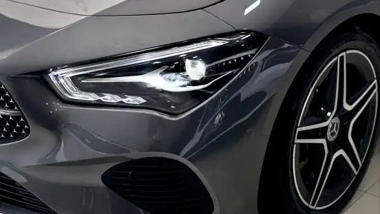 MERCEDES-BENZ-CLA 200-2024