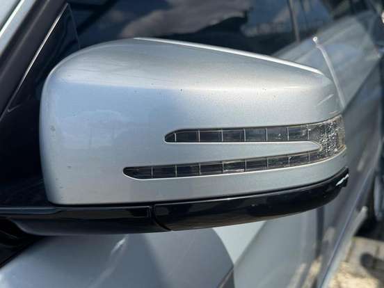 MERCEDES-BENZ-E 250-2010