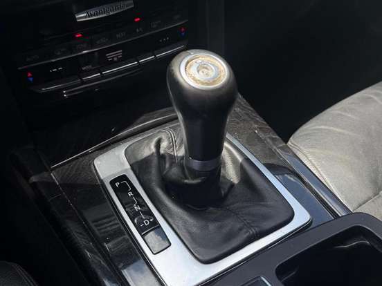 MERCEDES-BENZ-E 250-2010
