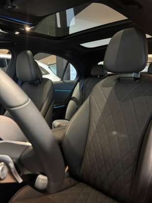 MERCEDES-BENZ-E 300-2026