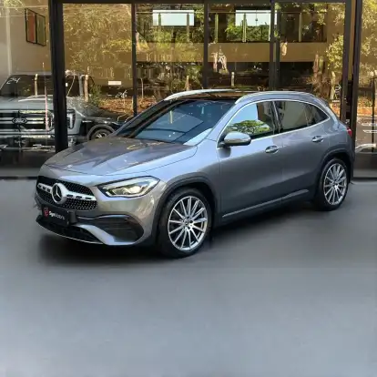 MERCEDES-BENZ-GLA 200-2021