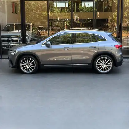 MERCEDES-BENZ-GLA 200-2021