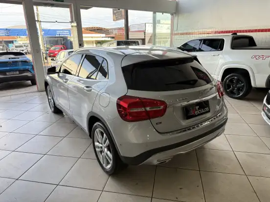 MERCEDES-BENZ-GLA 200-1.6 CGI ADVANCE 16V TURBO FLEX 4P AUTOMÁTICO MERCEDES-BENZ-GLA 200-2016